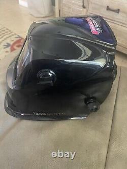 Lincoln Electric Viking 1840 Series Black Auto Darkening Helmet K3023-4