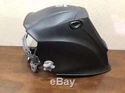 Miller Auto Darkening Welding Helmet Digital Elite Bundle with Husky Bag & Tools