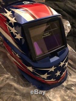 Miller Digital Welding Helmet, Auto Darkening Stars and Stripes 264850