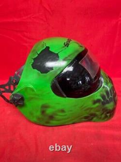 Nap-On Auto-Darkening Welding Helmet (EFPGREENSKL) Green Skull Weldi (CP1084403)